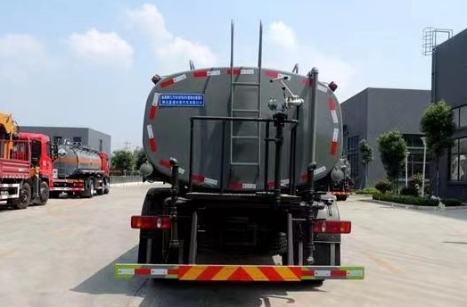 國六12方東風(fēng)天錦灑水車圖片 國六12方東風(fēng)天錦灑水車圖片