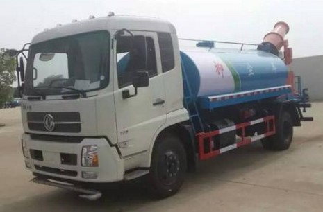 工地灑水車圖片 工地灑水車圖片