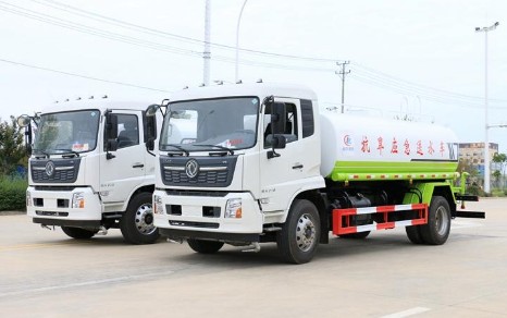 程力國六灑水車圖片 程力國六灑水車圖片