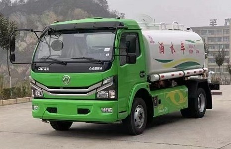 國(guó)六東風(fēng)福瑞卡天然氣底盤(pán)灑水車(chē)圖片 國(guó)六東風(fēng)福瑞卡天然氣底盤(pán)灑水車(chē)圖片